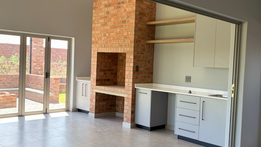  Bedroom Property for Sale in Vyfhoek A H North West